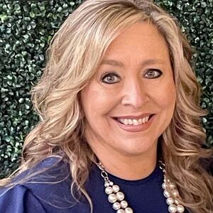 Meet your Posher, Candi